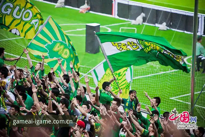 J1联赛速度榜深度评测：从37.1km/h的狂飙看足球的“快”与“慢”